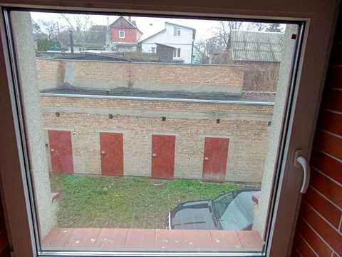 комерційна за адресою Рівне, вул. Пересопницька, 170