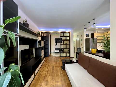 квартира за адресою Регенераторна вул., 4/4к