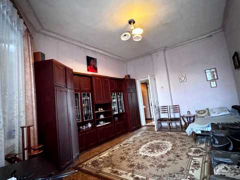 квартира за адресою Володимира Целуйка, 1