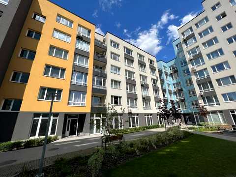 комерційна за адресою Під Голоском вул., 24