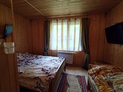будинок за адресою Довга