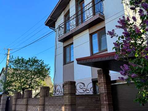 дом по адресу Вишнева