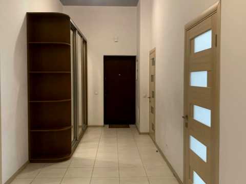 квартира по адресу Ревуцкого ул., 9