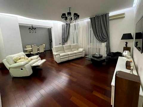 квартира за адресою Шовковична вул., 32/34