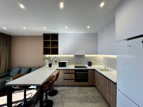 квартира по адресу Салютная ул., 2-Б