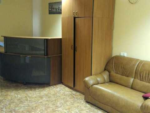 комерційна за адресою Турівська вул., 24