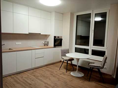 квартира за адресою Зарічна вул., 4к1