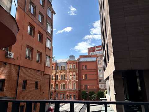 паркомісце за адресою Дніпро, Шевченка пров., 4