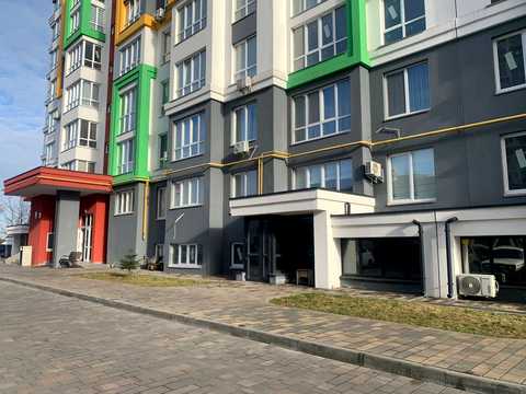 комерційна за адресою Машинобудівників вул., 16