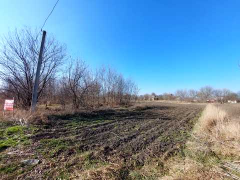ділянка за адресою смт. Літин, Новітня