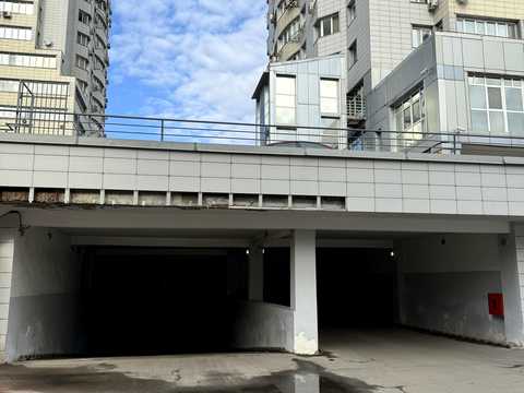 паркоместо по адресу Вадима Гетьмана ул. (Індустріальна), 1