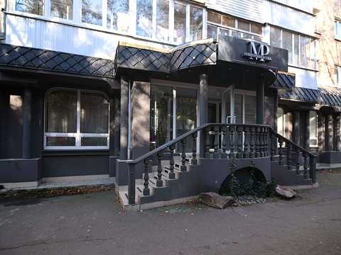 комерційна за адресою Степана Бандери вул., 65
