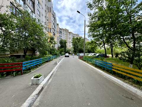 квартира по адресу Драгоманова ул., 42