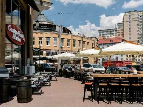 комерційна за адресою Велика Васильківська вул. (Червоноармійська), 1-3/2а
