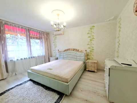 будинок за адресою 1-ша лінія вул.