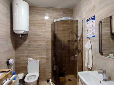 комерційна за адресою вул. Дворецька, 46