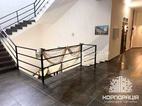 коммерческая по адресу Корятовича пл., 13
