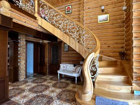 будинок за адресою с. Зарічани, Броварська, 2