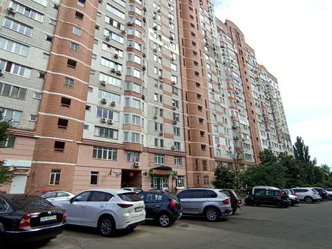 квартира за адресою Миколи Амосова вул., 4