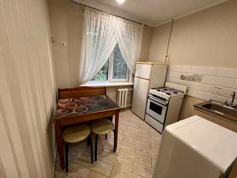 квартира за адресою Академіка Стражеска вул., 1