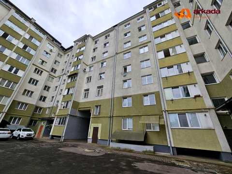 квартира за адресою Тролейбусна вул., 15