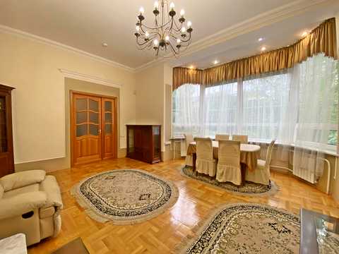 будинок за адресою Черняховського вул., 44