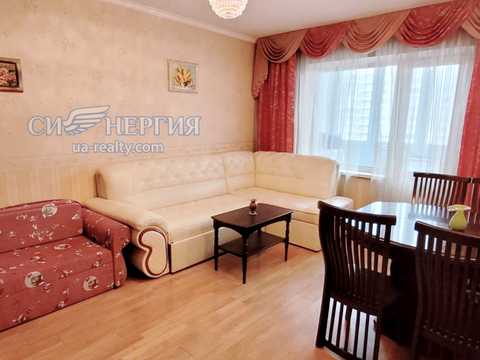 квартира за адресою Ревуцького вул., 18
