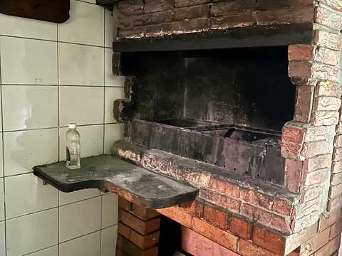 комерційна за адресою Мечникова вул., 52