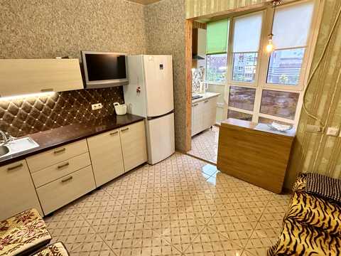 квартира за адресою Бориса Гмирі вул., 12-Б