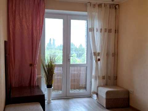 квартира за адресою Космонавтів вул., 38а