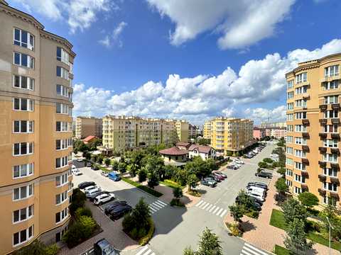 квартира по адресу Молодіжна ул., 9
