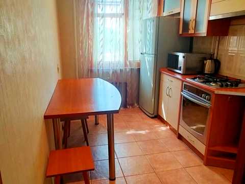 квартира за адресою Новорічна вул., 77