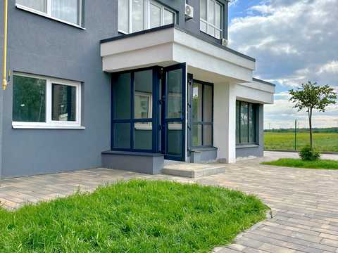 комерційна за адресою Машинобудівників вул., 16