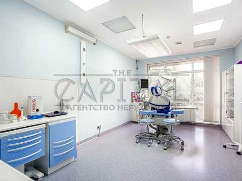 комерційна за адресою Київ, Оболонська набережна вул., 1