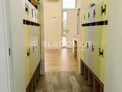 коммерческая по адресу Метрологическая ул., 56