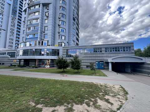комерційна за адресою Миколи Ушакова вул., 1-Д