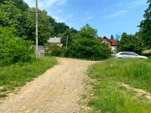 участок по адресу Церковна