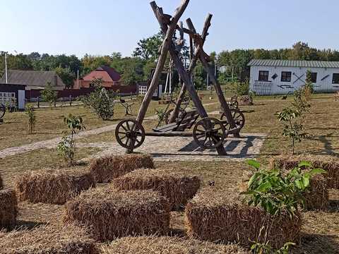 участок по адресу Лесі Українки, 18