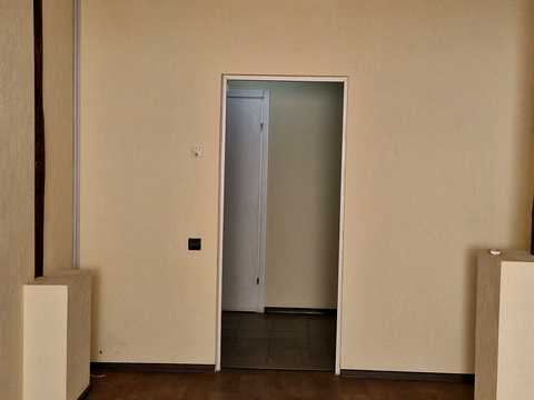 комерційна за адресою майдан Захисників України пл. (Повстання), 7/8