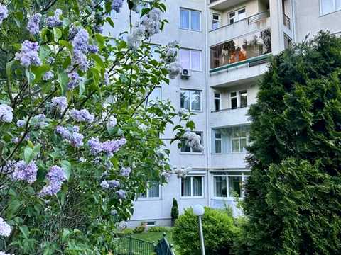 квартира за адресою Олександра Олеся вул., 25-Д