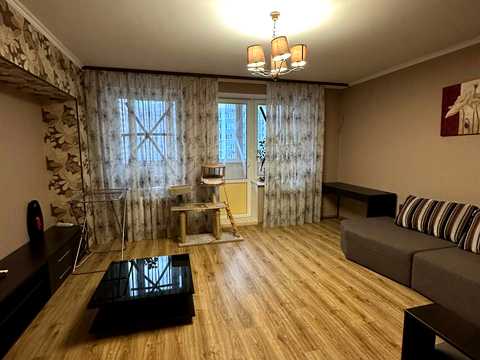 квартира по адресу Драгоманова ул., 1-А