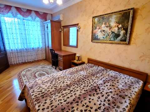 квартира за адресою Почайнинська вул., 45/48