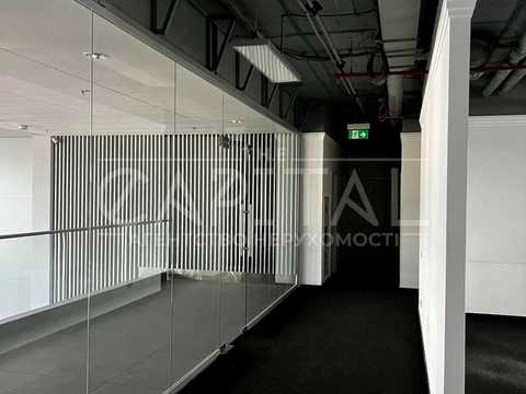 комерційна за адресою Степана Бандери просп. (Московський), 28А