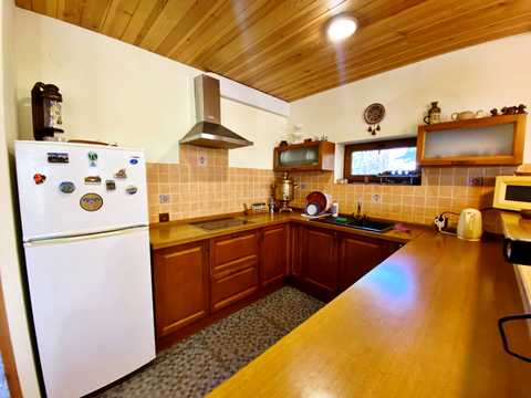 коммерческая по адресу Курица, 5