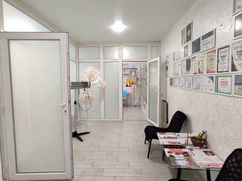 комерційна за адресою Рівне, вул. Дворецька, 46