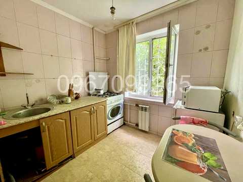 квартира за адресою Бакинська вул., 37