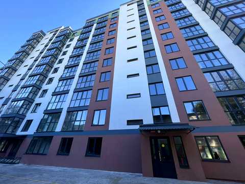 квартира за адресою 600-річчя, 4б