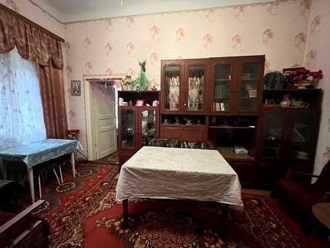 будинок за адресою Володимира Івасюка вул. (Морозова), 13