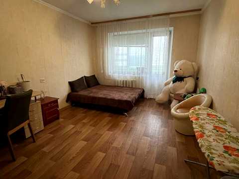 квартира за адресою Платонова бульв. (Королеви Анни), 20