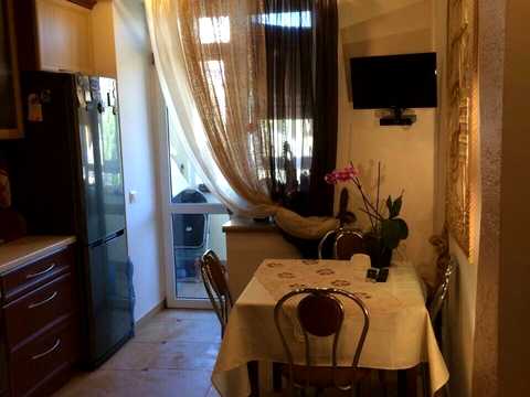 квартира за адресою Черкаська, 4